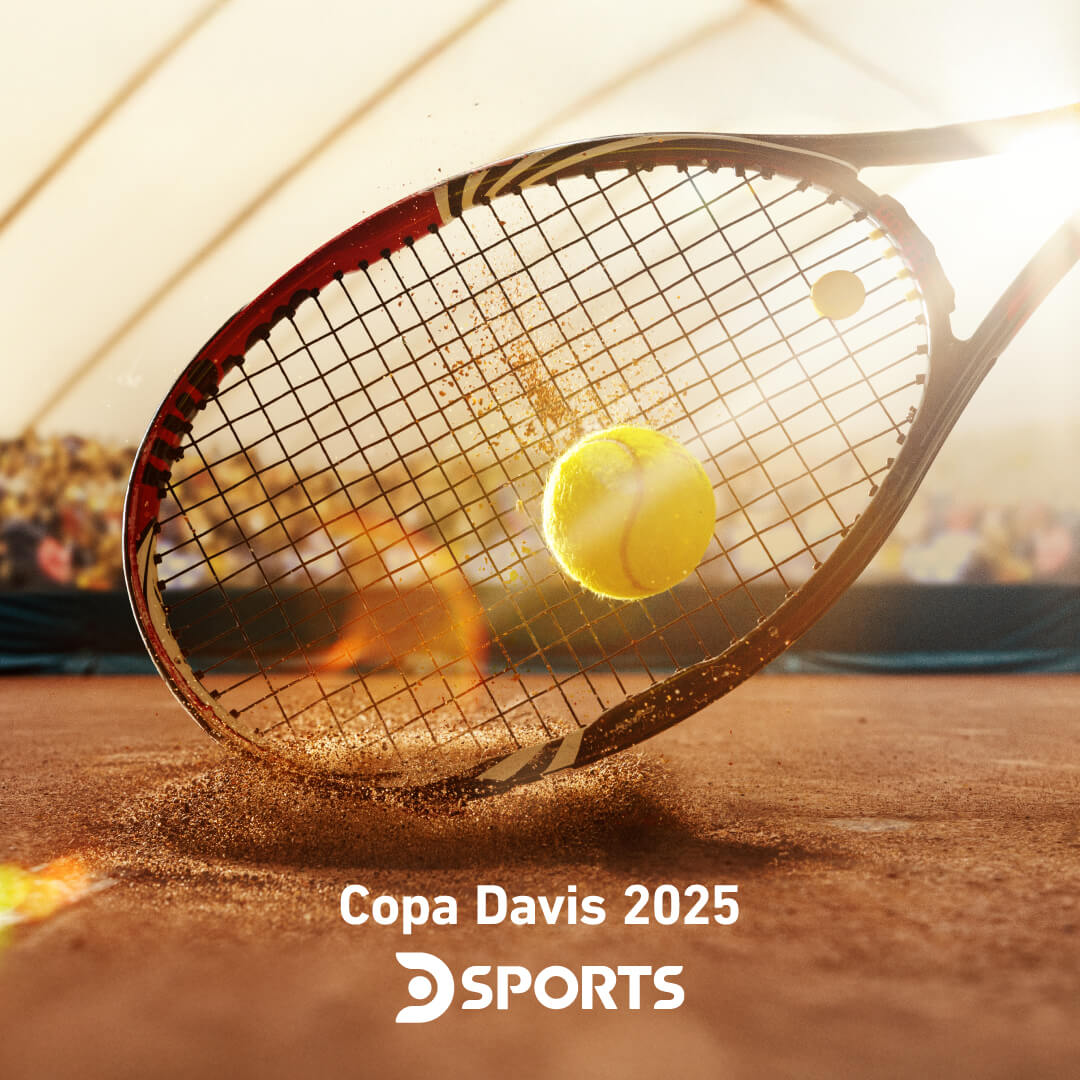 Raquete e bola de Tênis na Copa Davis 2025 em quadra de saibro